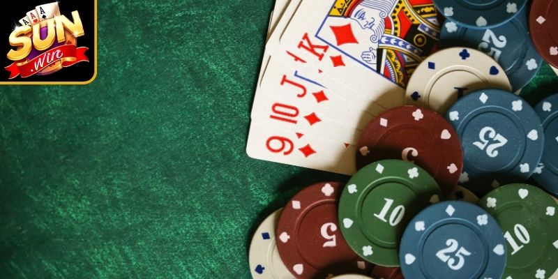Học cách quan sát khi áp dụng mẹo đọc hand Poker tại Sunwin